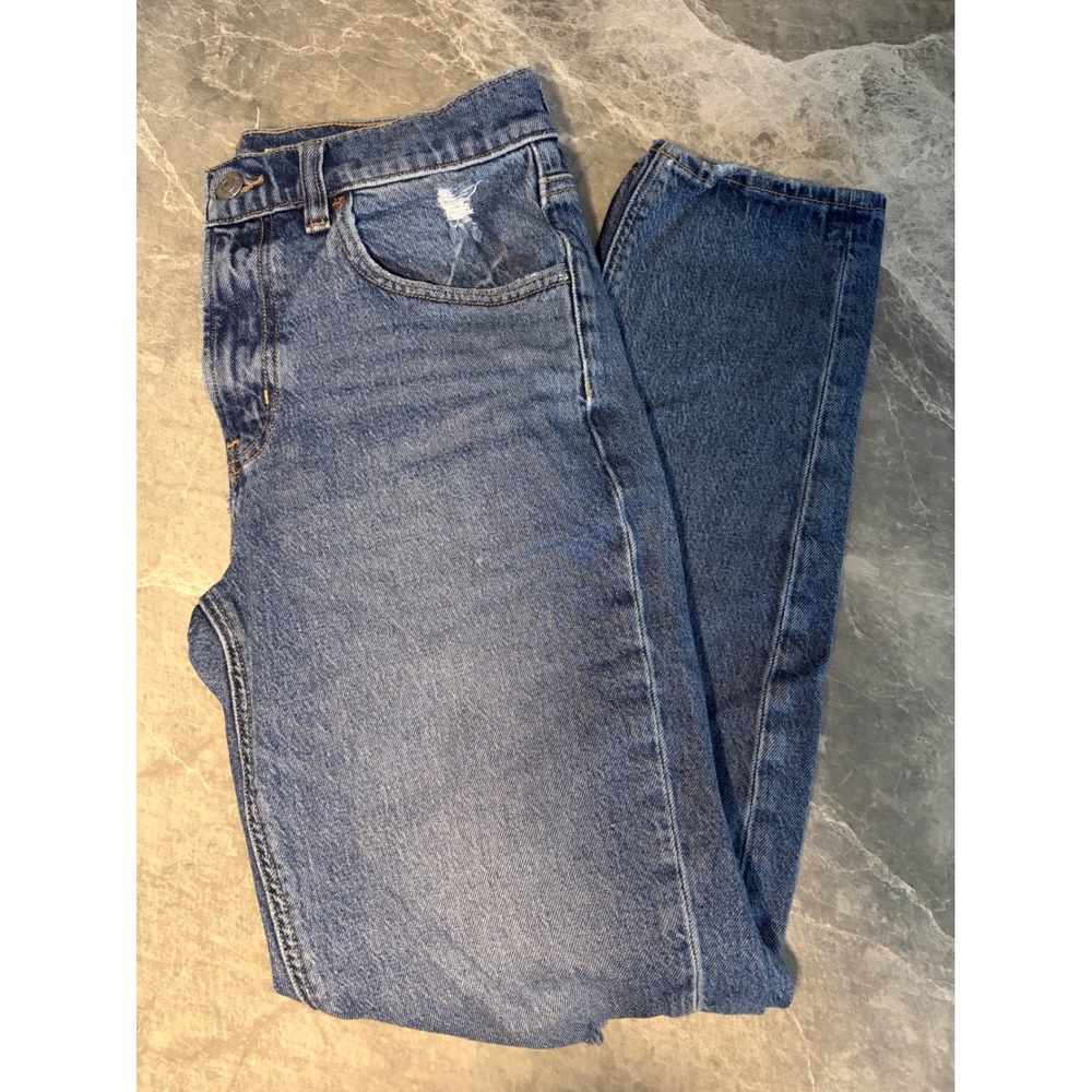 American Eagle || mom Jeans || 6 || Blue Distressed ||